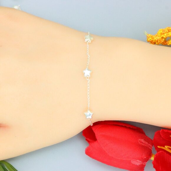 "Elegant & Trendy Bracelet, A Perfect Gift for Women, Thoughtful, EVCH1302 - Picture 1 of 7
